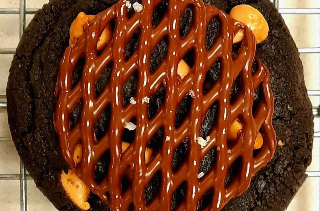 Featured Formula: Black Cocoa Spiderweb Cookie