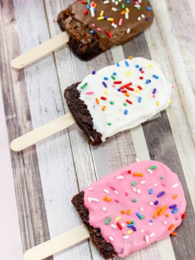 cropped fudge brownie popsicles 3