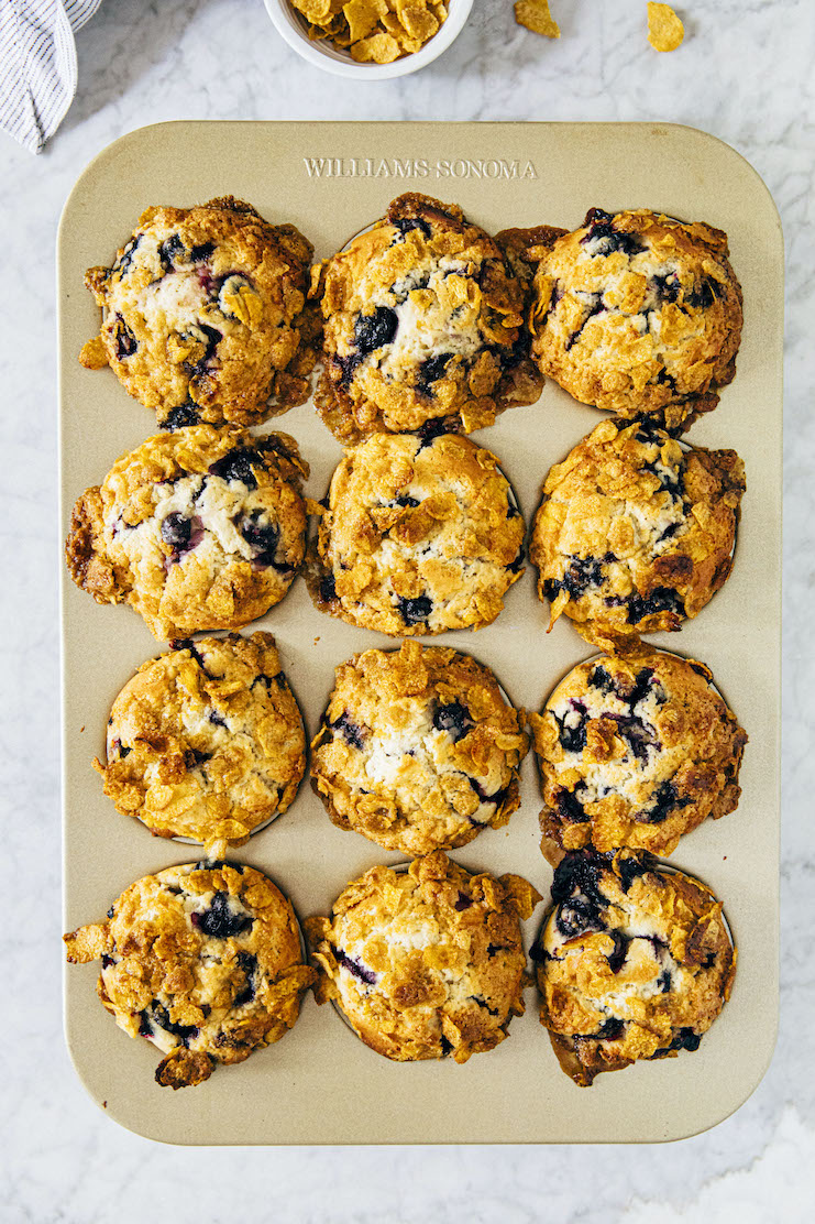 01 blueberry cornflake muffins img 4139