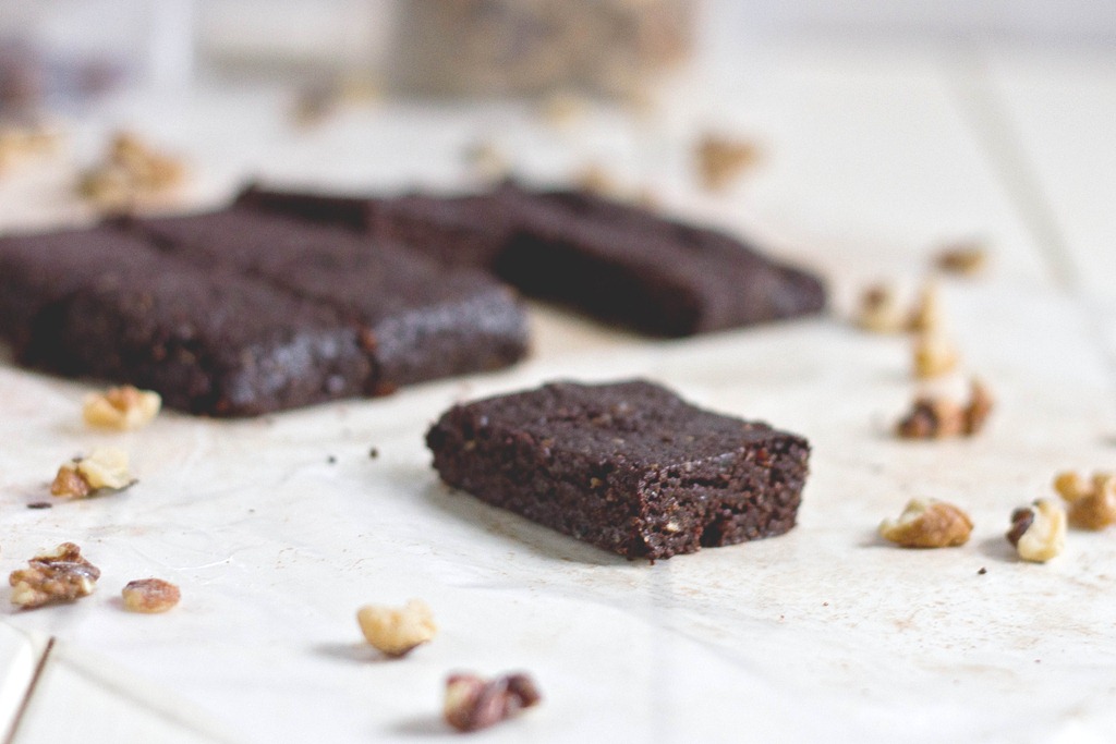 raw walnut brownies