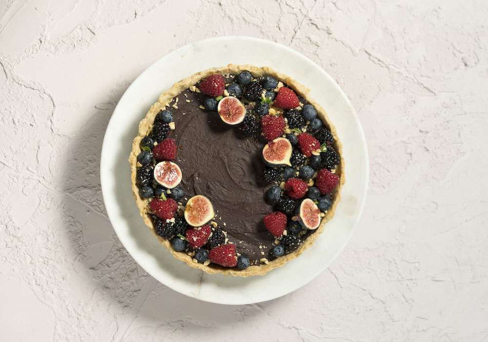 vegan salted chocolate peanut tart