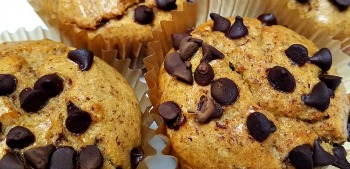 peanut butter keto muffin 6